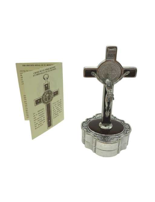 Calvaire / Crucifix / Croix de Saint Benoit avec boite dans le socle