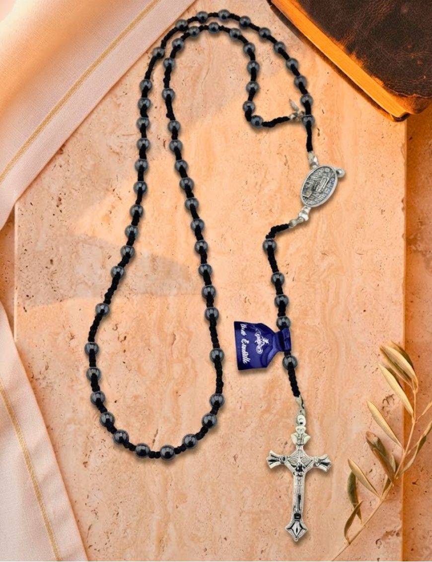 Chapelet dominicain en hématite sur corde