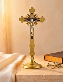 Crucifix sur pied ou calvaire métal 18 cm
