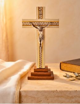 Calvaire / crucifix / croix avec pied bois peint 3 marches 18 cm