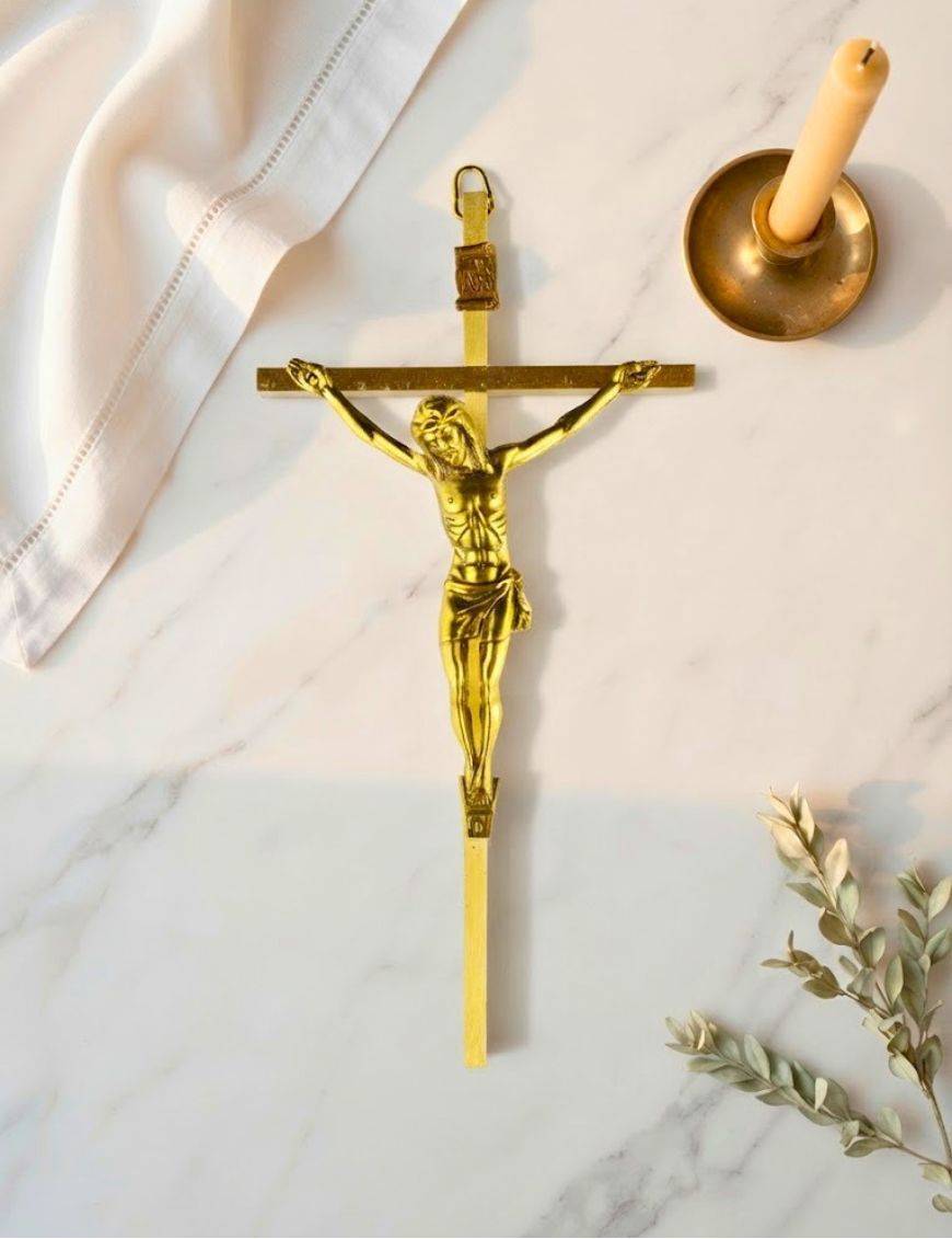 Crucifix en cuivre 14,5 cm et Christ en cuivre