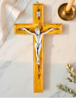Crucifix / croix en bois sérigraphié avec Christ argenté