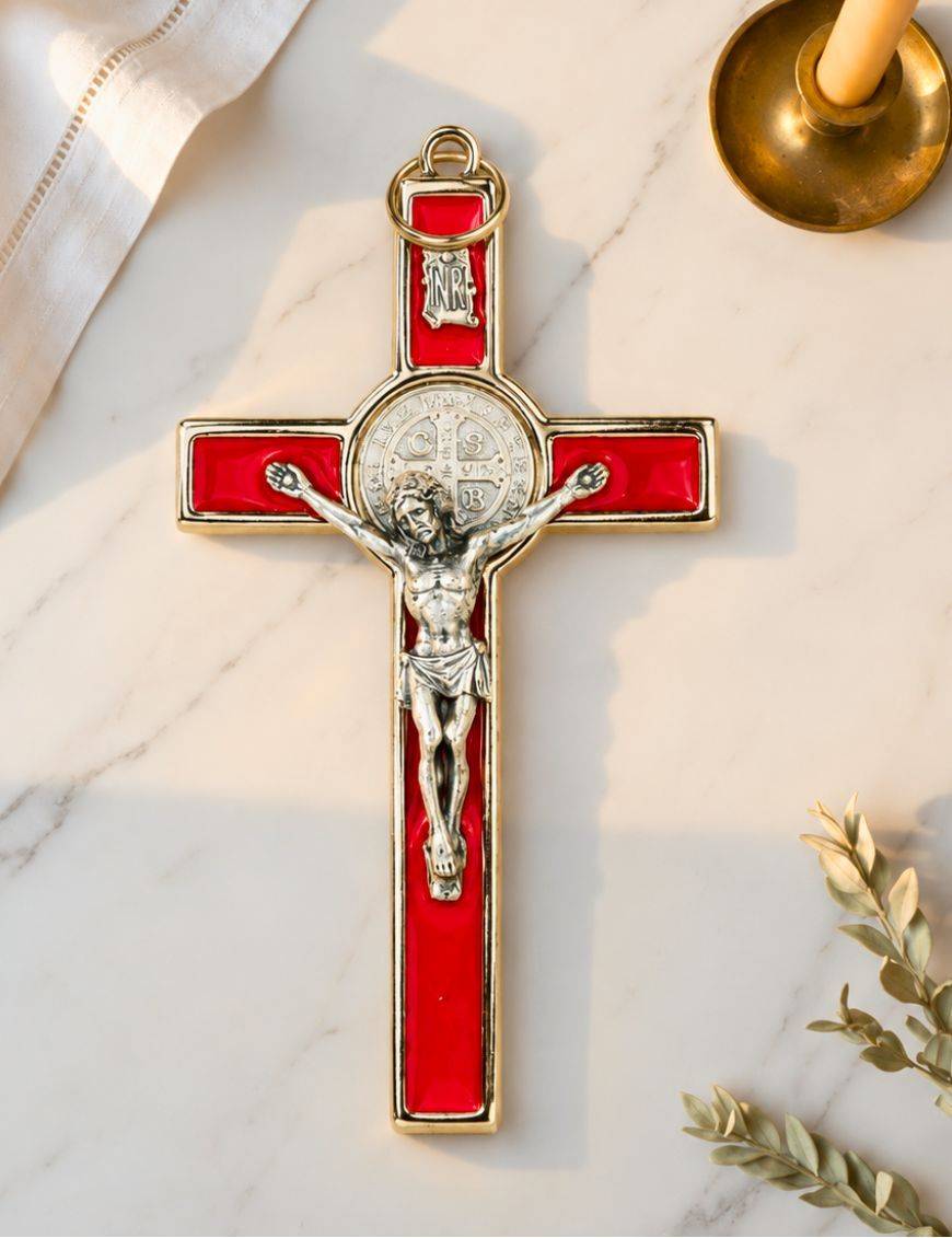 Crucifix / Croix de Saint Benoit en métal chromé et émail coloré 13 cm