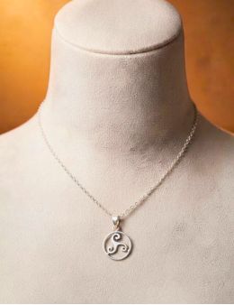 Pendentif Triskel rond en argent 20 mm
