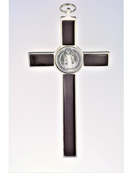 Crucifix Saint Benoit métal chromé fond marron émaillé