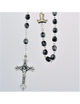Chapelet chaîne avec perles de verre gris foncé et paters Tau