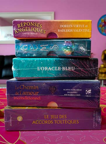 Acquérir un jeu de cartes : tarots et oracles